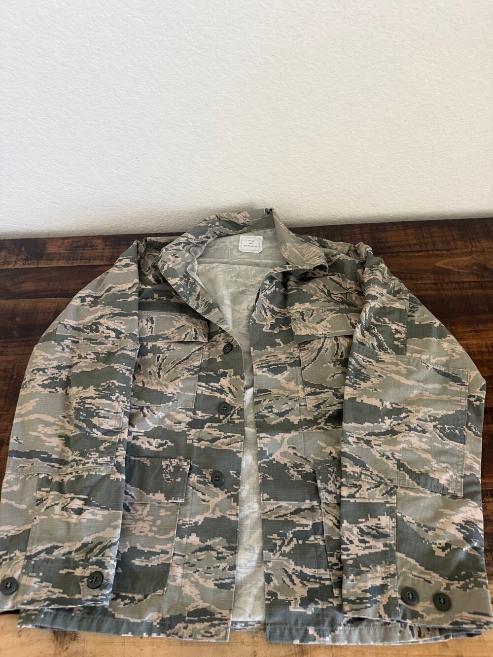 U.S. Air Force ABU Utility Coat Size 32R Digital Tiger Stripe Camo Military